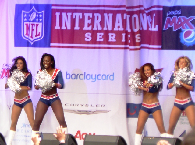 13NFLWembley27Oct12.JPG