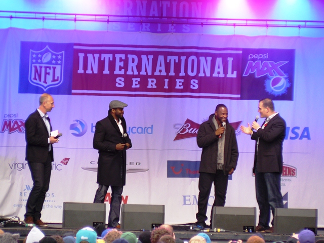 16NFLWembley27Oct12.JPG