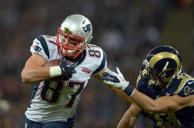 PatsVsRams2012Gronk.jpg